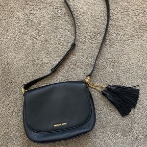 Michael Kors Purse. Elyse Saddle Bag.